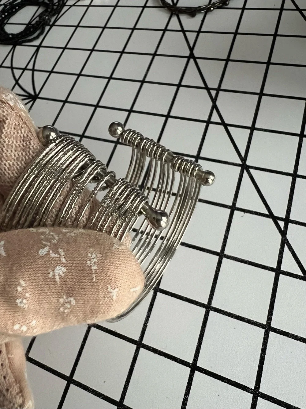 Vintage Silvertone Textured Multi-Strand Slinky Coiled Cuff Bracelet